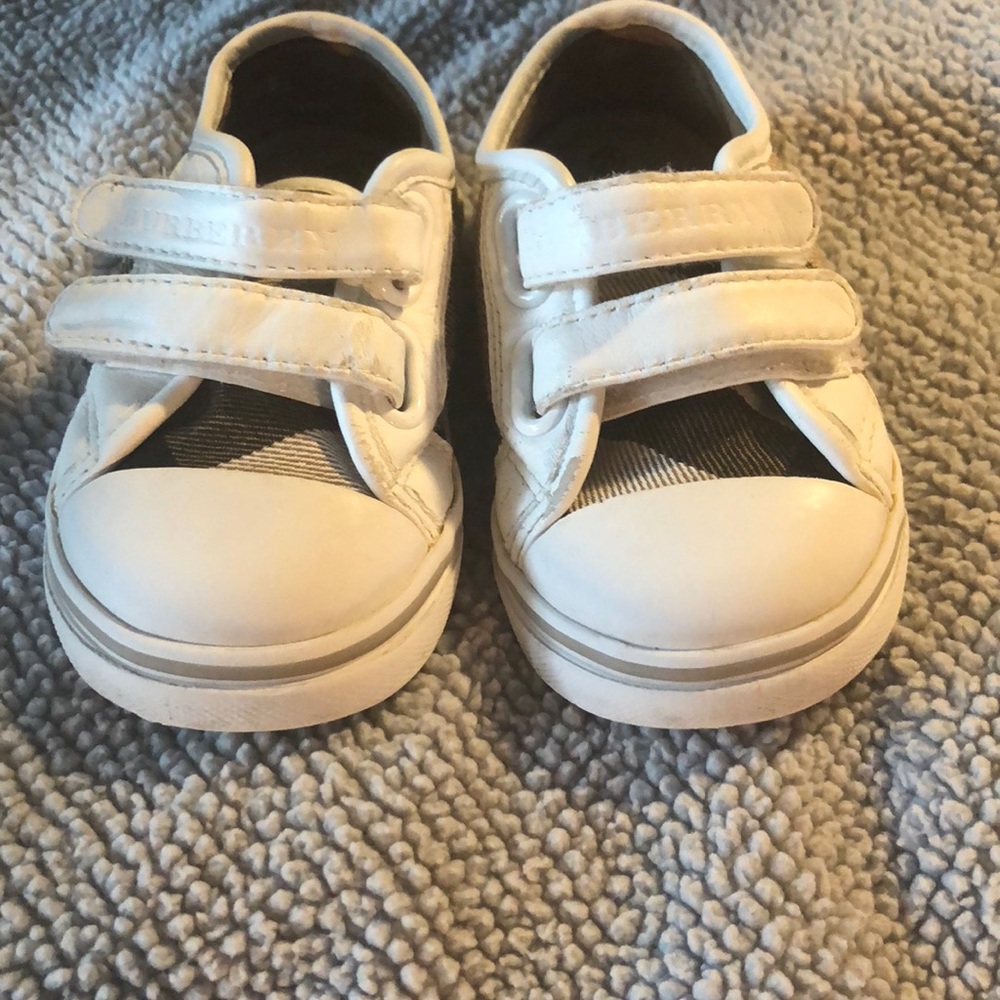 Burberry sneakers